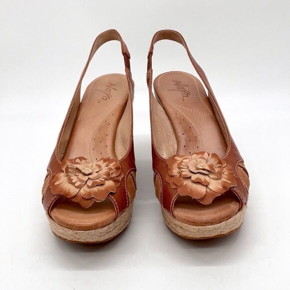 Naya ‘Coretta’ Wedge  - Picture 2 of 10